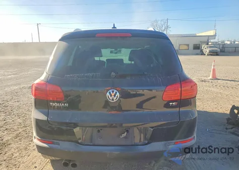2017 Volkswagen Tiguan Wolfsburg z USA, uszkodzony, nr VIN WVGRV7AX8HK020523